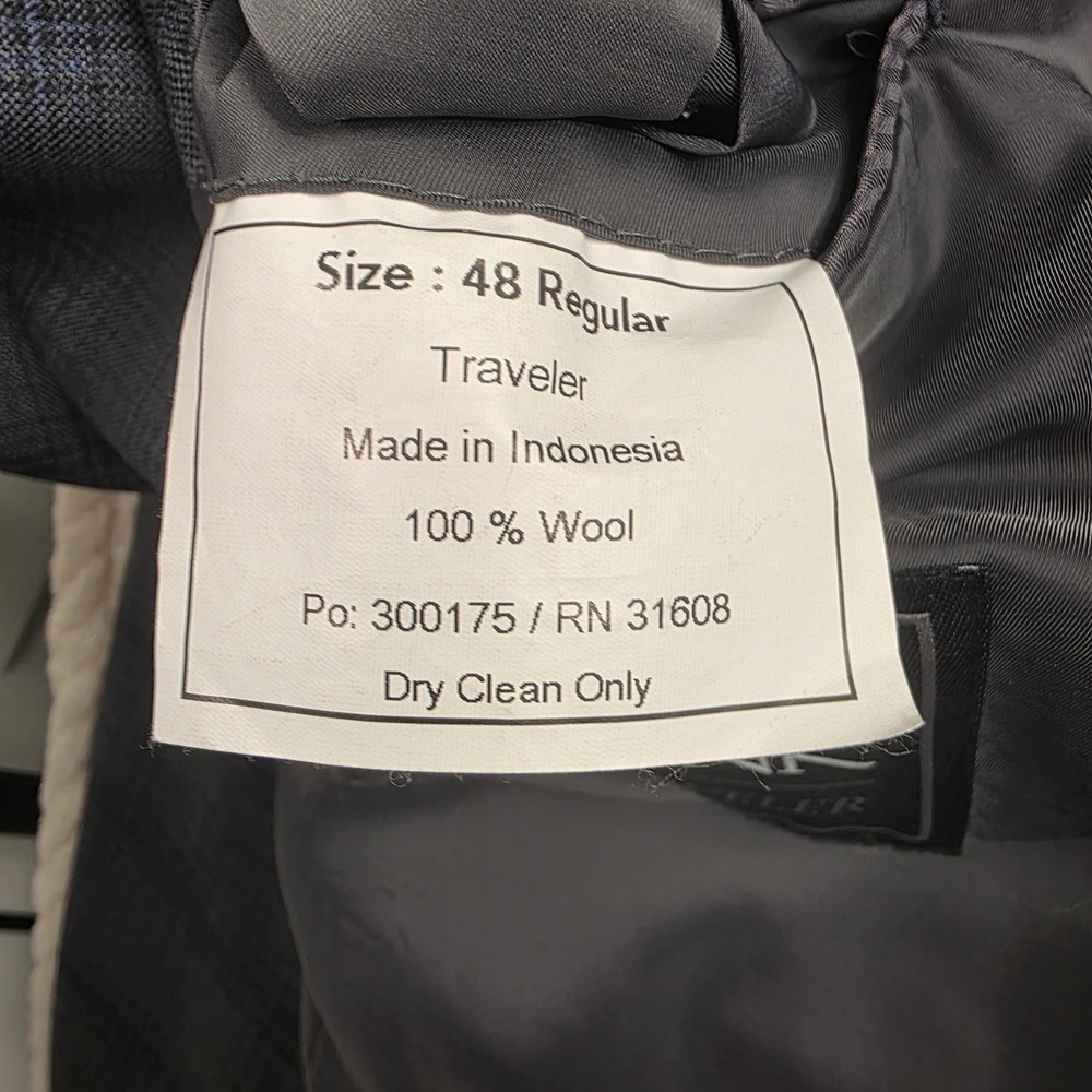 Jos A Bank Traveler Blazer Mens 48R Grey Blue Plaid 100%‎ Wool Jacket - Picture 7 of 9